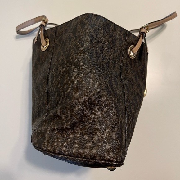 Michael Kors | Jet Set | East West Tote - Picture 4 of 11